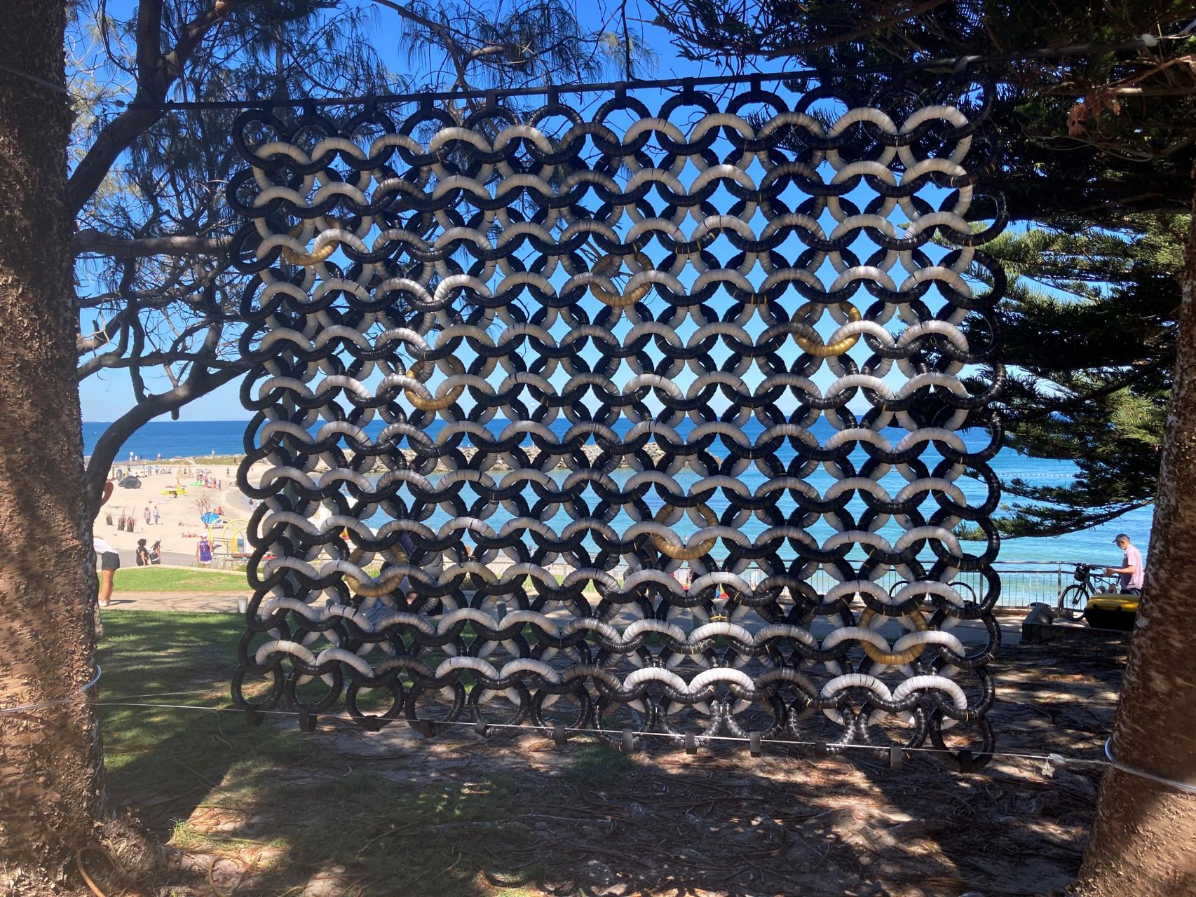 ANOTHER AMAZING SCULPTURE BY THE SEA!